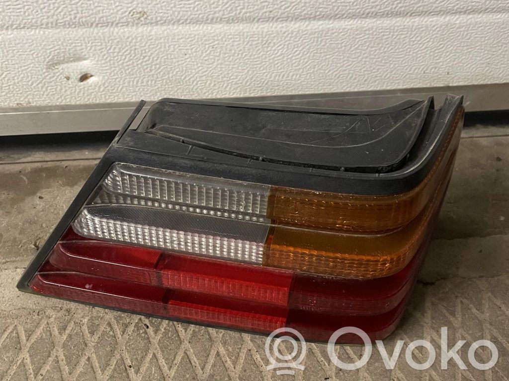 Mercedes-Benz E W124 Lampa tylna 