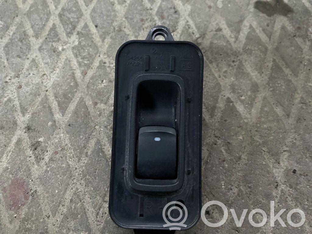 Subaru Outback Electric window control switch 