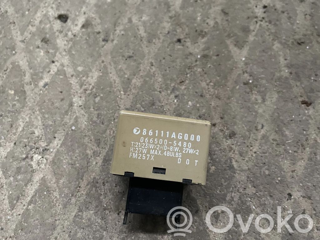 Subaru Outback Hätävilkun rele 