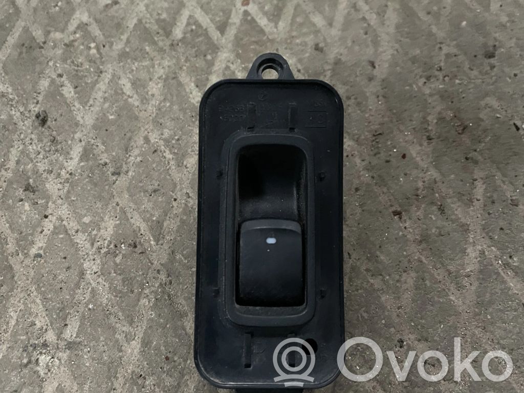 Subaru Outback Electric window control switch 