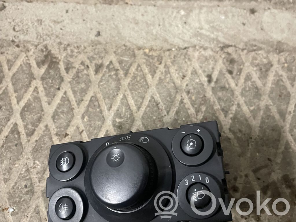 Opel Astra H Interruptor de luz 