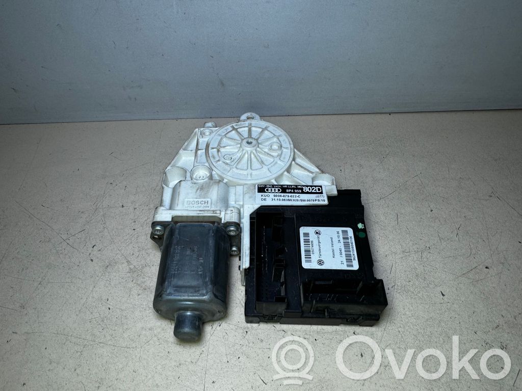 Audi A3 S3 8P Silniczek podnoszenia szyby drzwi tylnych 