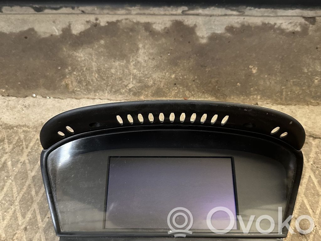 Bildschirm / Display / Anzeige   6970342,65826970342,65829111269