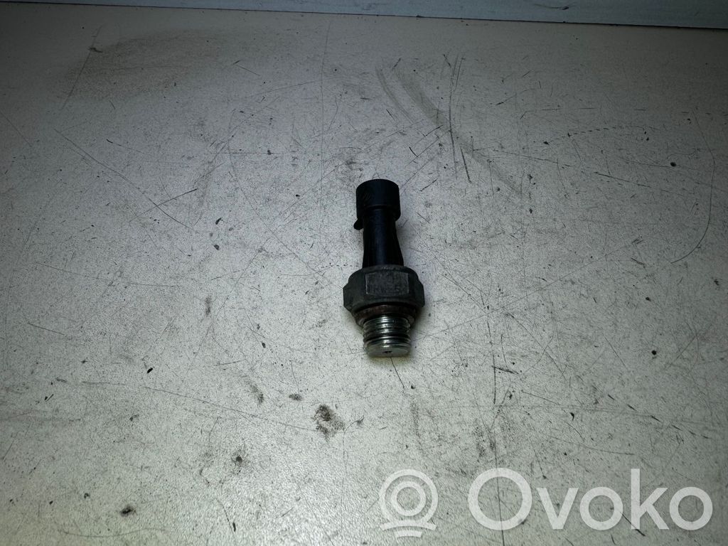Opel Astra H Oil pressure sensor 