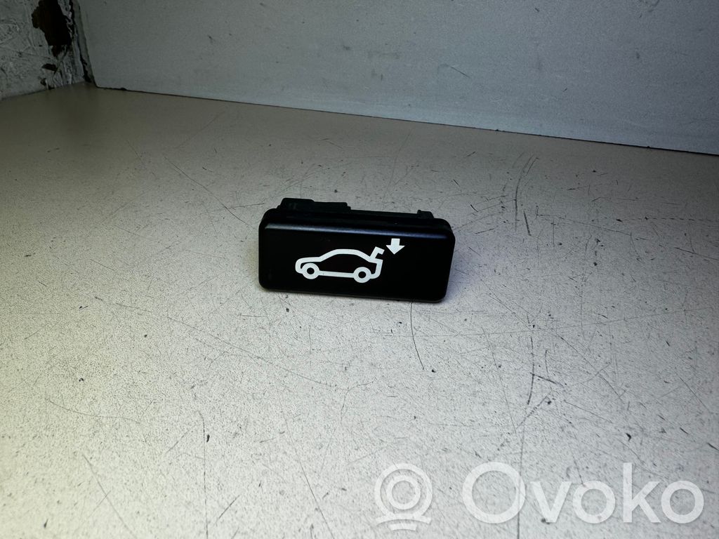 Tailgate/trunk/boot open switch   8375580,50359801