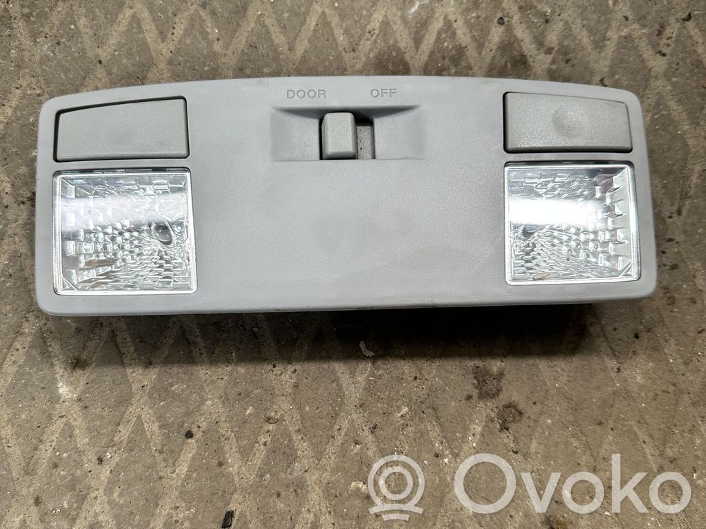 Front seat light   4G09,4G09