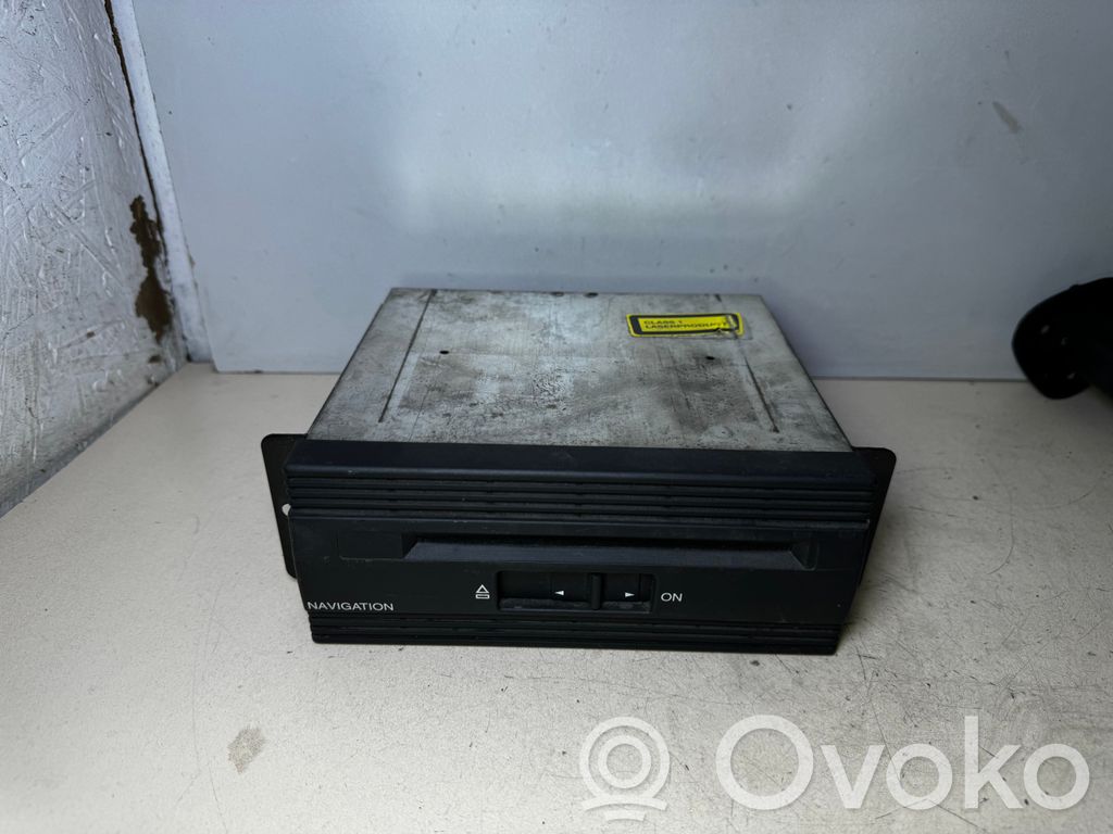Audi A8 S8 D2 4D Stacja multimedialna GPS / CD / DVD 