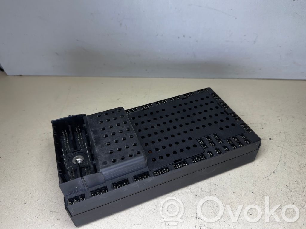 Volvo XC90 Fuse module 
