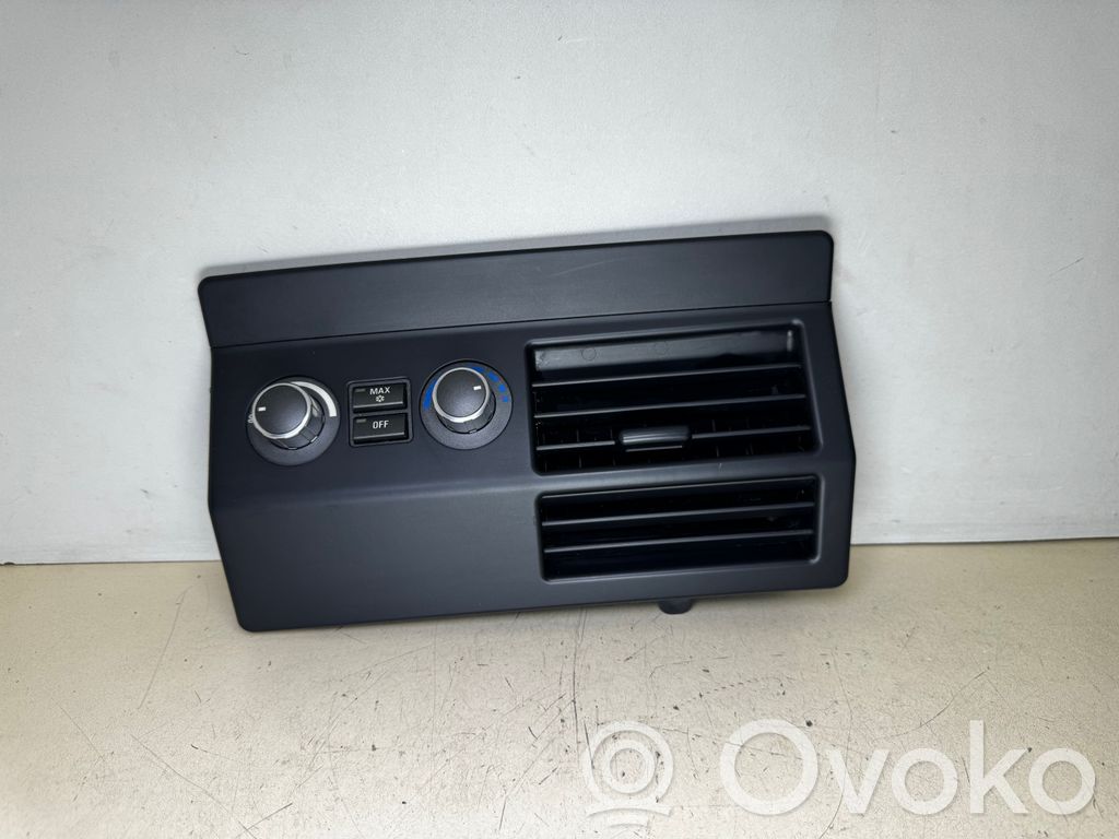 Panel klimatyzacji   6915354,64226915354,141218,14121810,64226915352,6915352