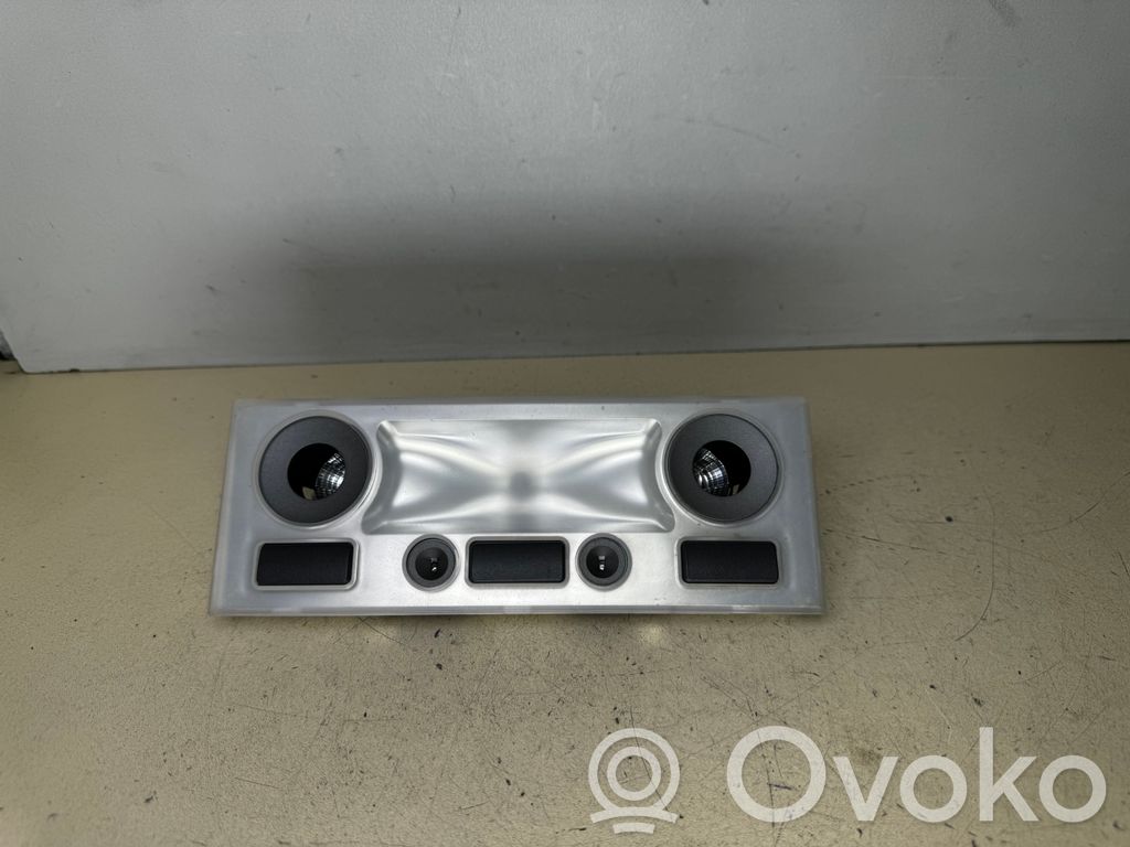 BMW 7 E65 E66 Etuistuimen valo 