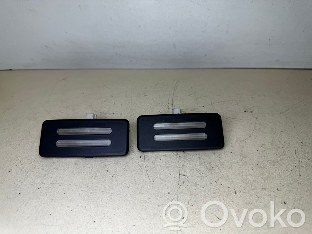 BMW 7 E65 E66 Etuistuimen valo 