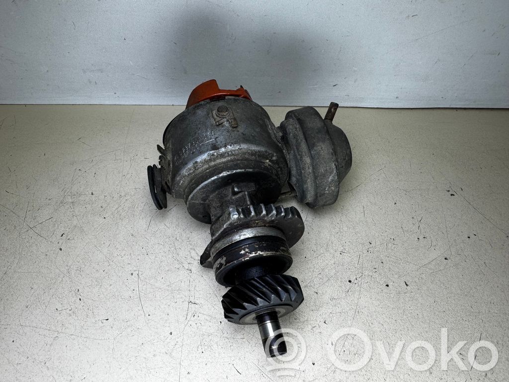 BMW 5 E28 Spark distributor 