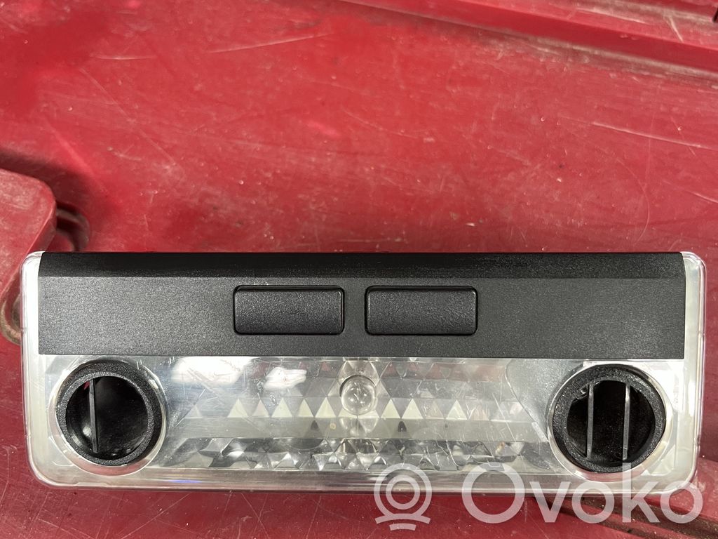 BMW 3 E46 Luz del asiento trasero 