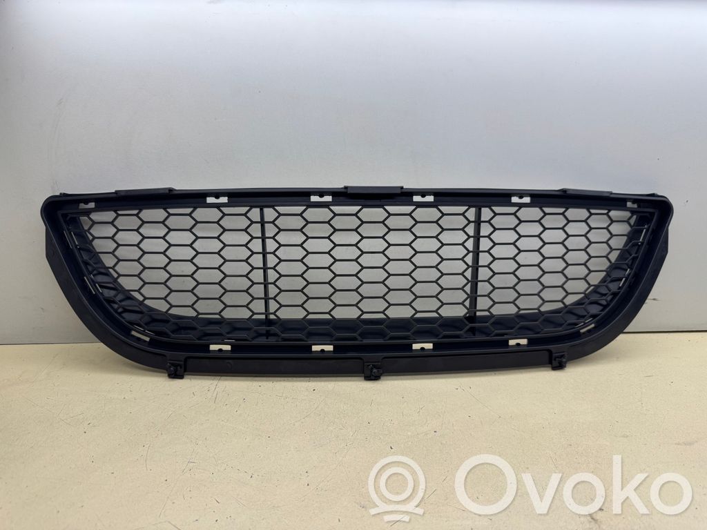BMW 3 E90 E91 Front bumper lower grill 