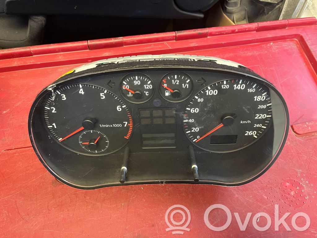 Audi A3 S3 8L Nopeusmittari (mittaristo) 