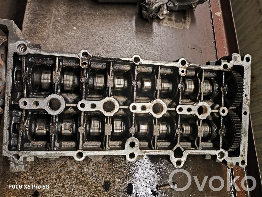 Opel Zafira B Engine head 