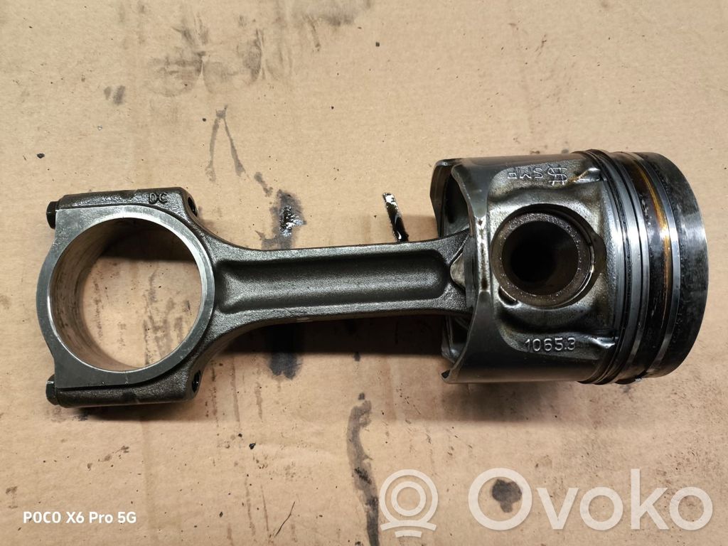 Renault Trafic II (X83) Piston with connecting rod 