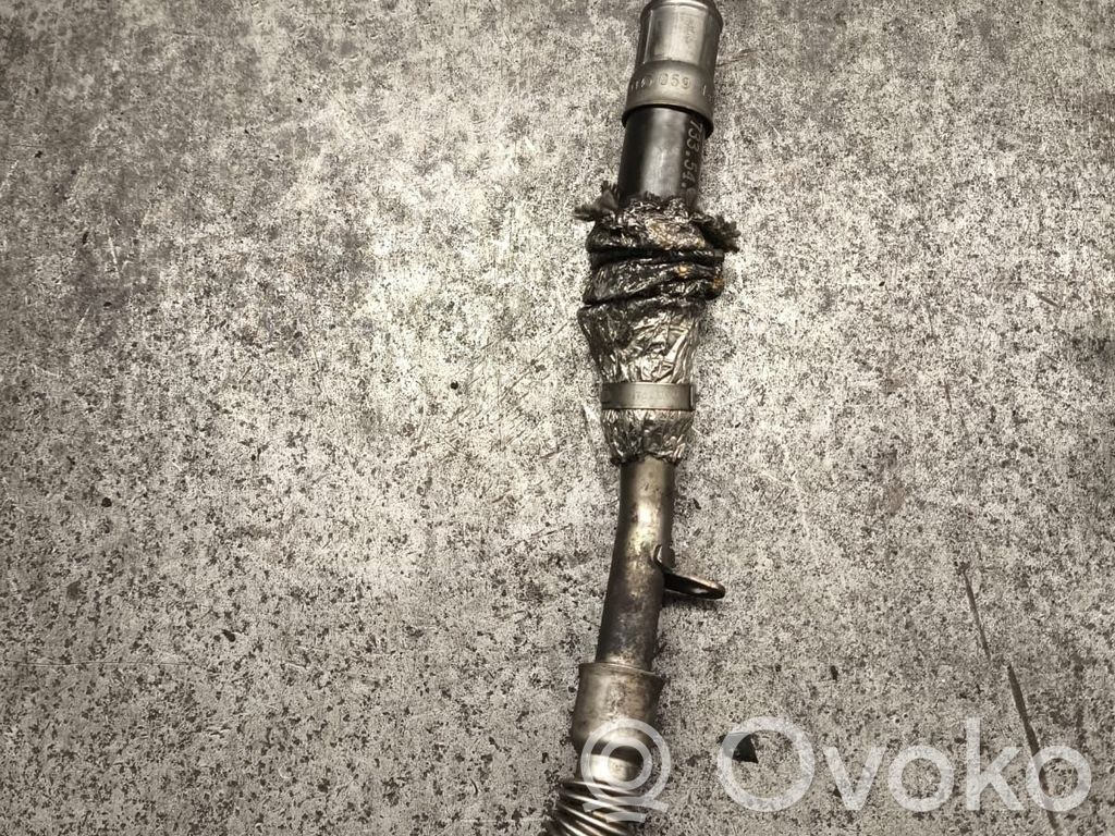 Audi A4 S4 B7 8E 8H Turboahtimen öljyletku 