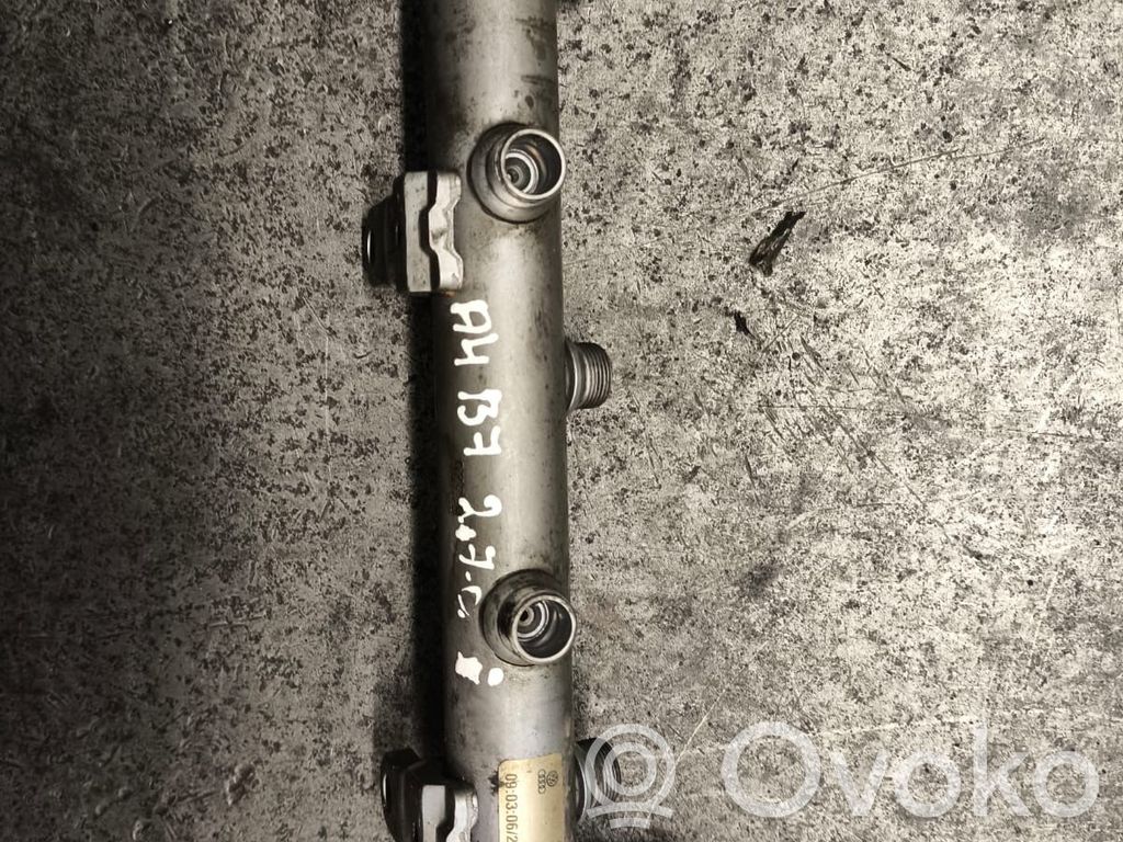 Audi A4 S4 B7 8E 8H Polttoainepääputki 