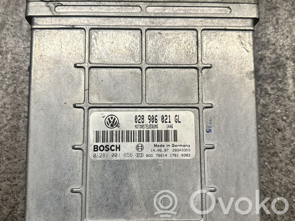 Volkswagen PASSAT B5 Engine control unit/module 