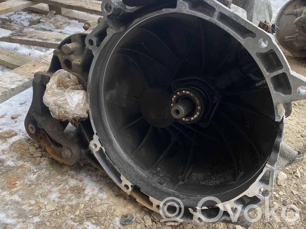Volvo S80 Mechaninė 5 pavarų dėžė 