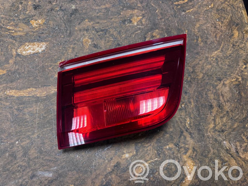 BMW X5 E70 Aizmugurējais lukturis pārsegā 