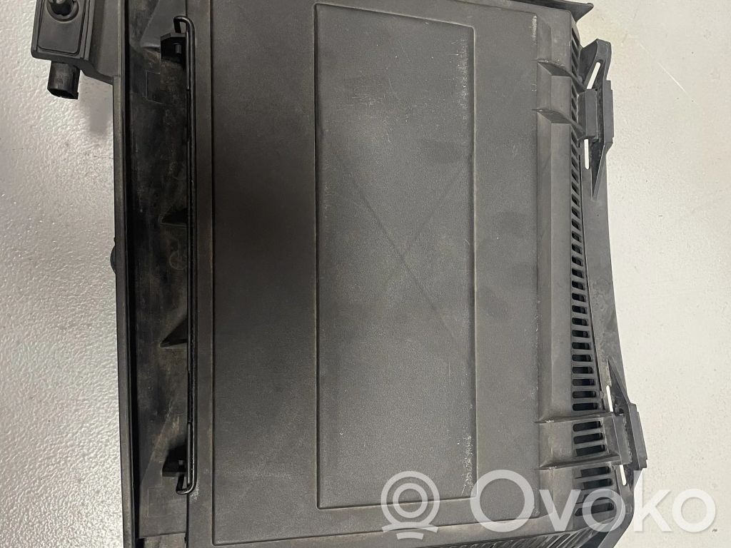 Luftfilterkasten   8379624
