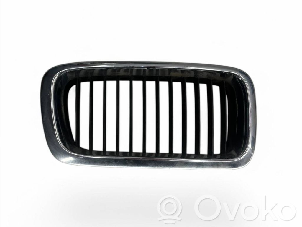 BMW 7 E38 Front grill 