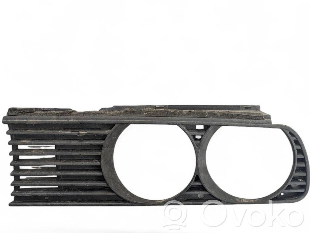 BMW 3 E30 Under headlight/headlamp trim 