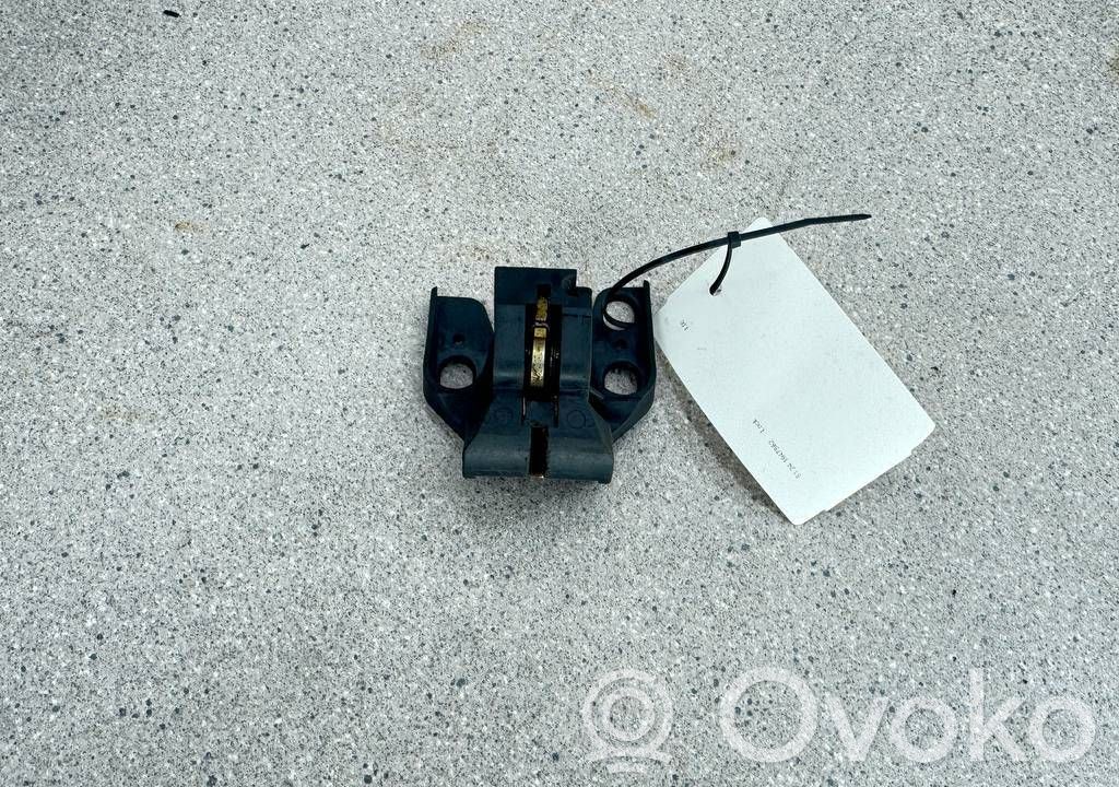 BMW 3 E30 Tailgate/trunk/boot lock/catch/latch 