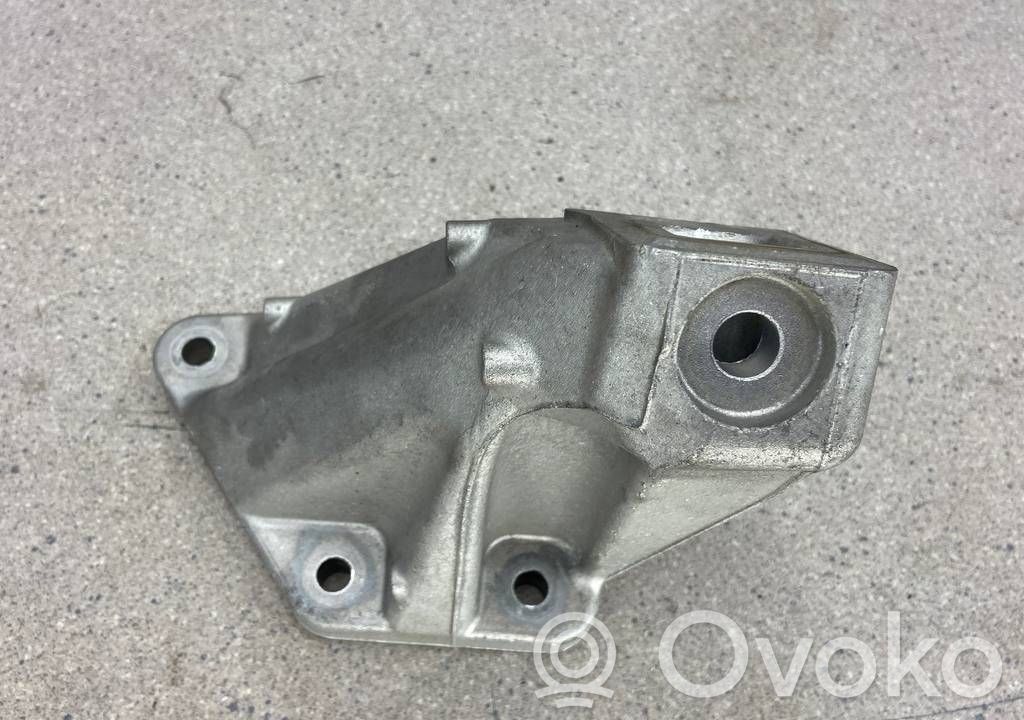 BMW M6 Engine mounting bracket 