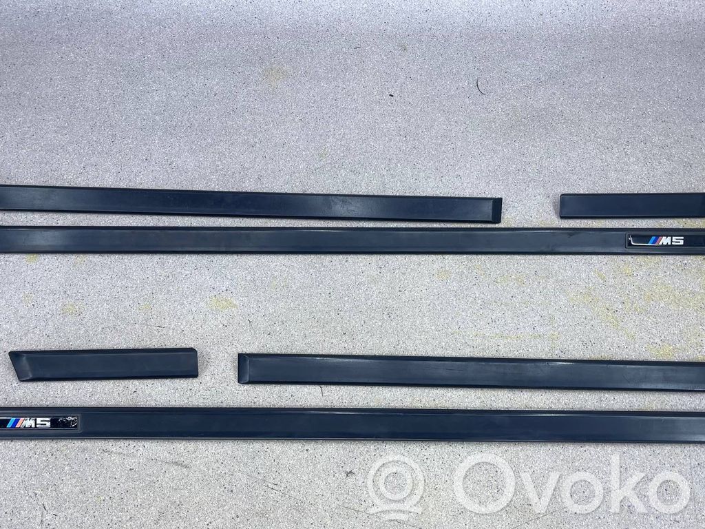 BMW M5 Rivestimento parafango (modanatura) 
