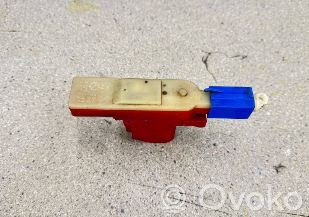 BMW 3 E30 Centrālās atslēgas motoriņš 