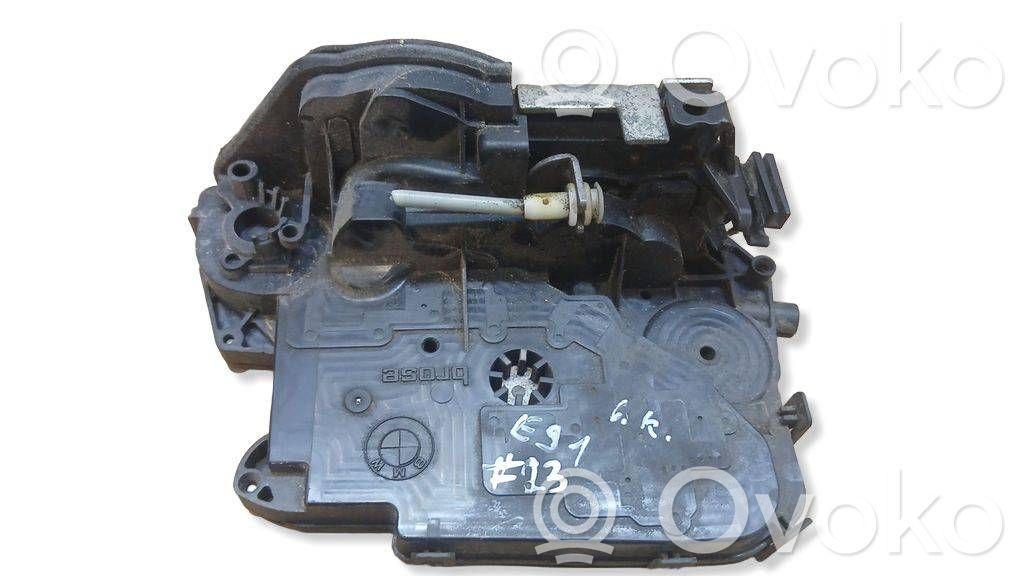 Rear door lock   7060295