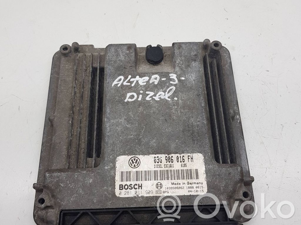 Volkswagen Touran I Engine control unit/module 