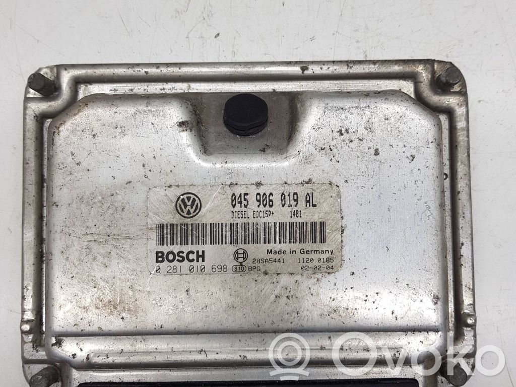 Volkswagen Polo Variklio valdymo blokas 