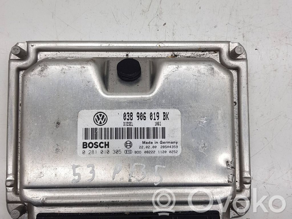 Volkswagen PASSAT B5.5 Engine control unit/module 