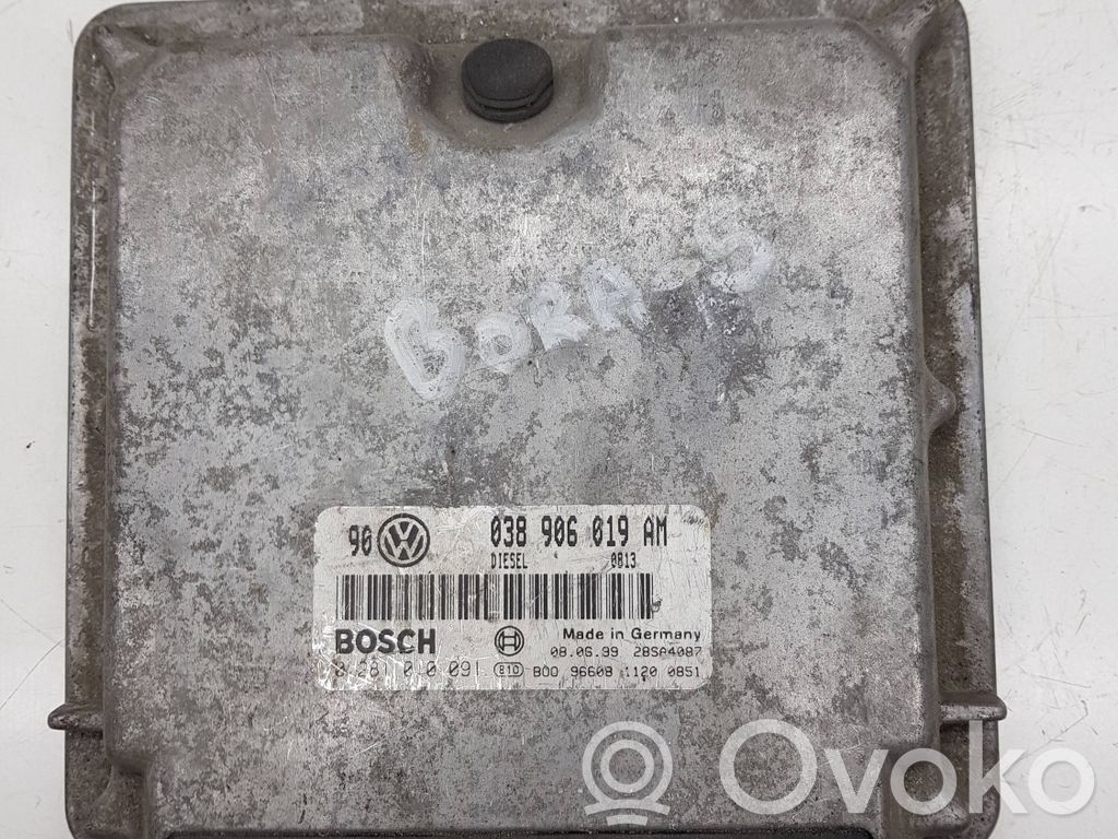 Volkswagen Bora Engine control unit/module 