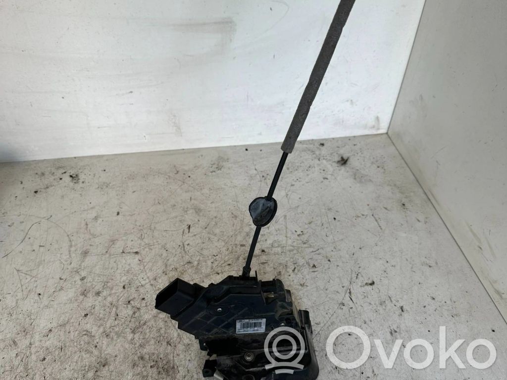 Volvo V70 Rear door lock 