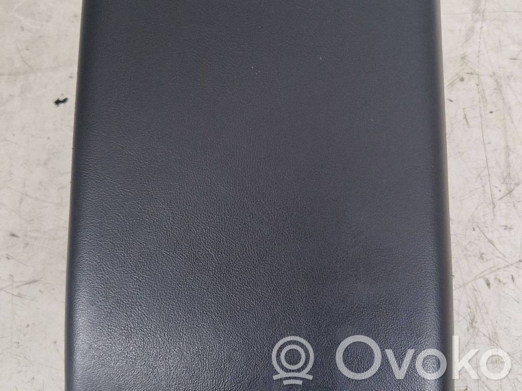 Volvo V70 Armrest 