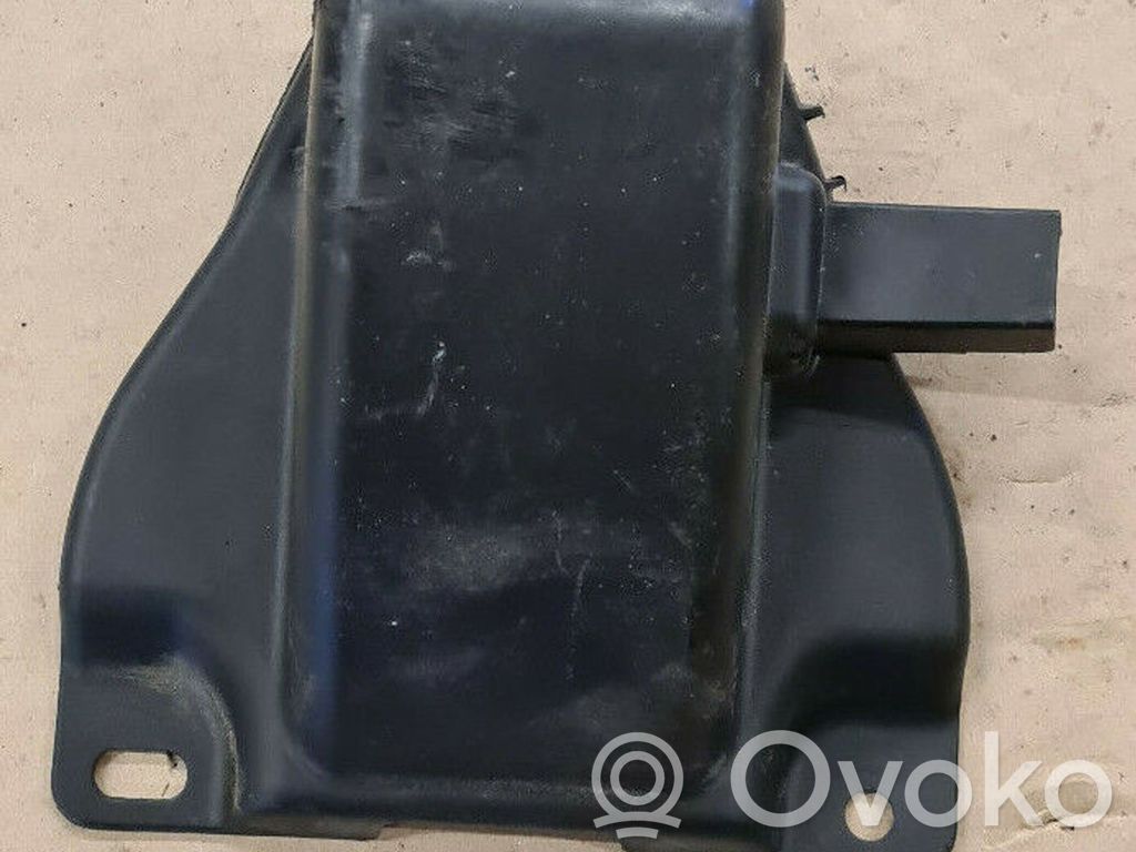 Tailgate/boot lid lock trim   05065661AF