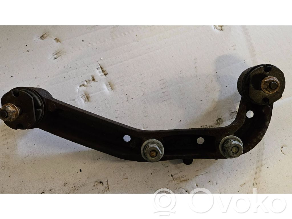 Cadillac Escalade Front differential mounting bracket 