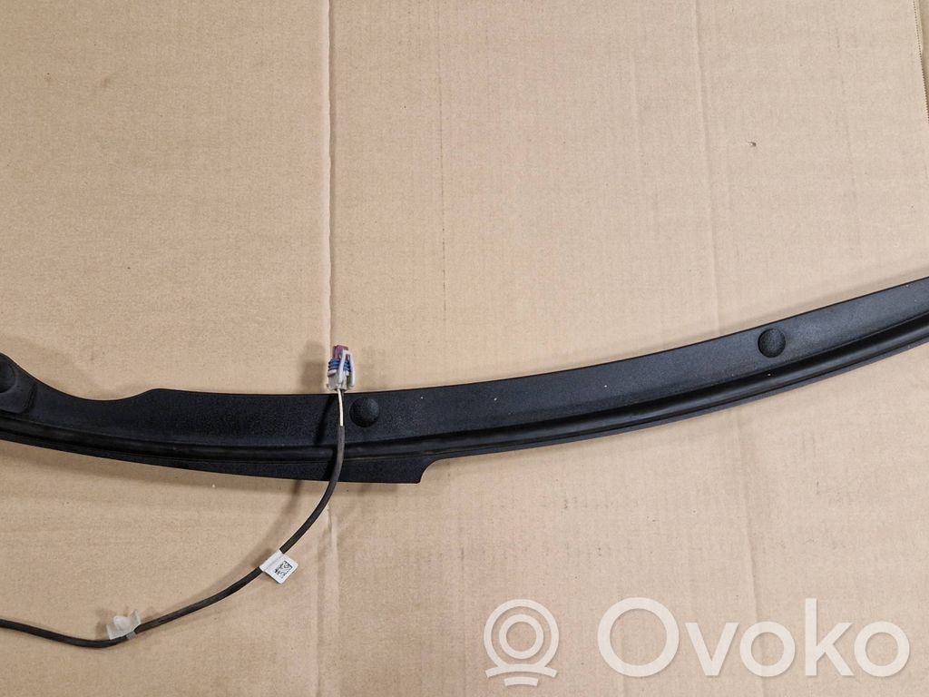 Chevrolet Suburban Trunk lid opening control unit 