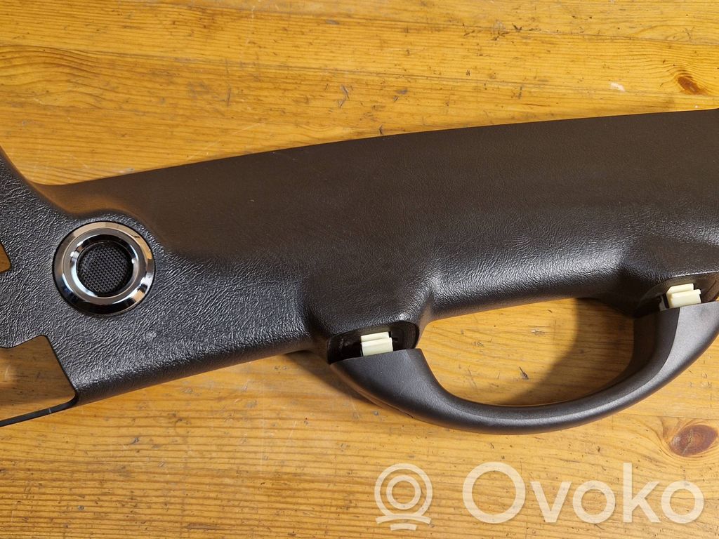 Osłona słupka szyby przedniej / A   10858731