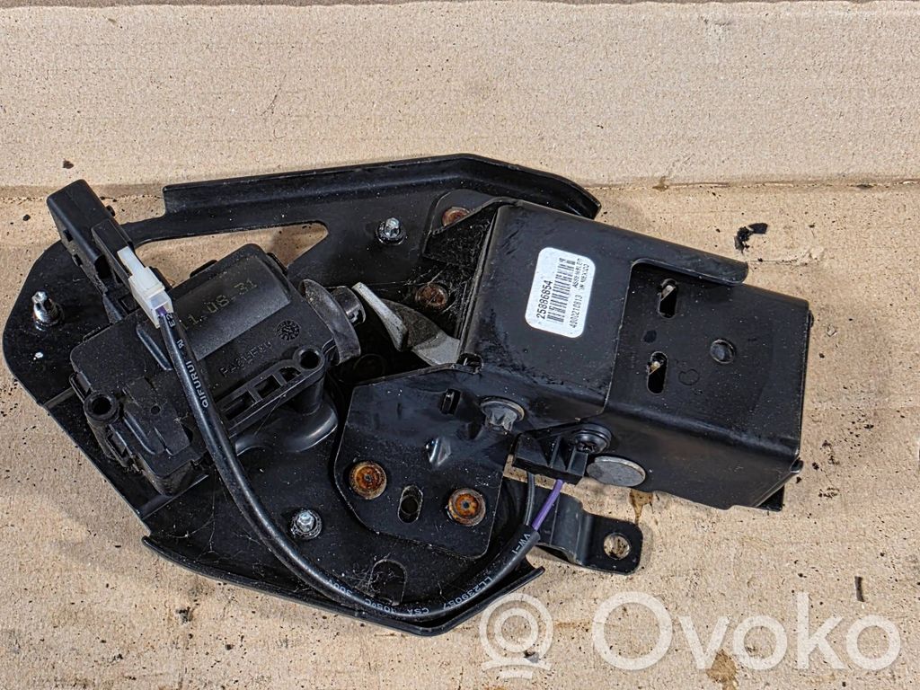 Chevrolet Suburban Tailgate window lock/catch/latch 