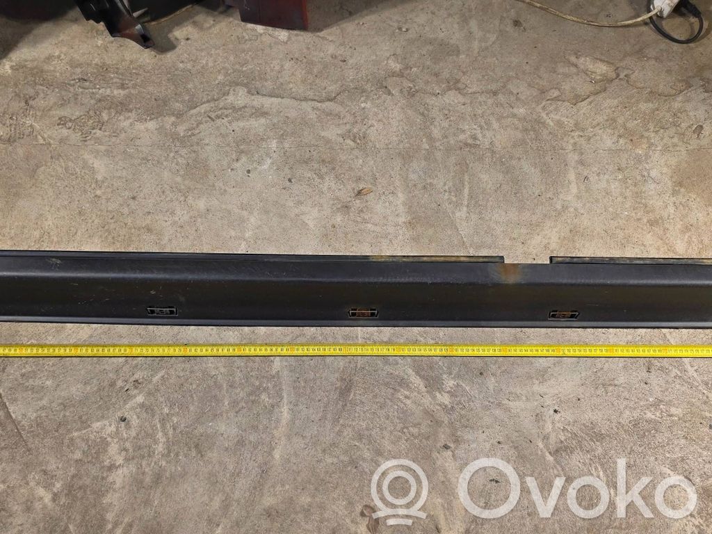 Hummer H3 Sill 