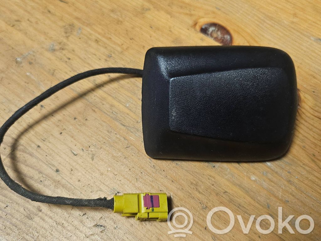 Chrysler 300C Antena aérea GPS 