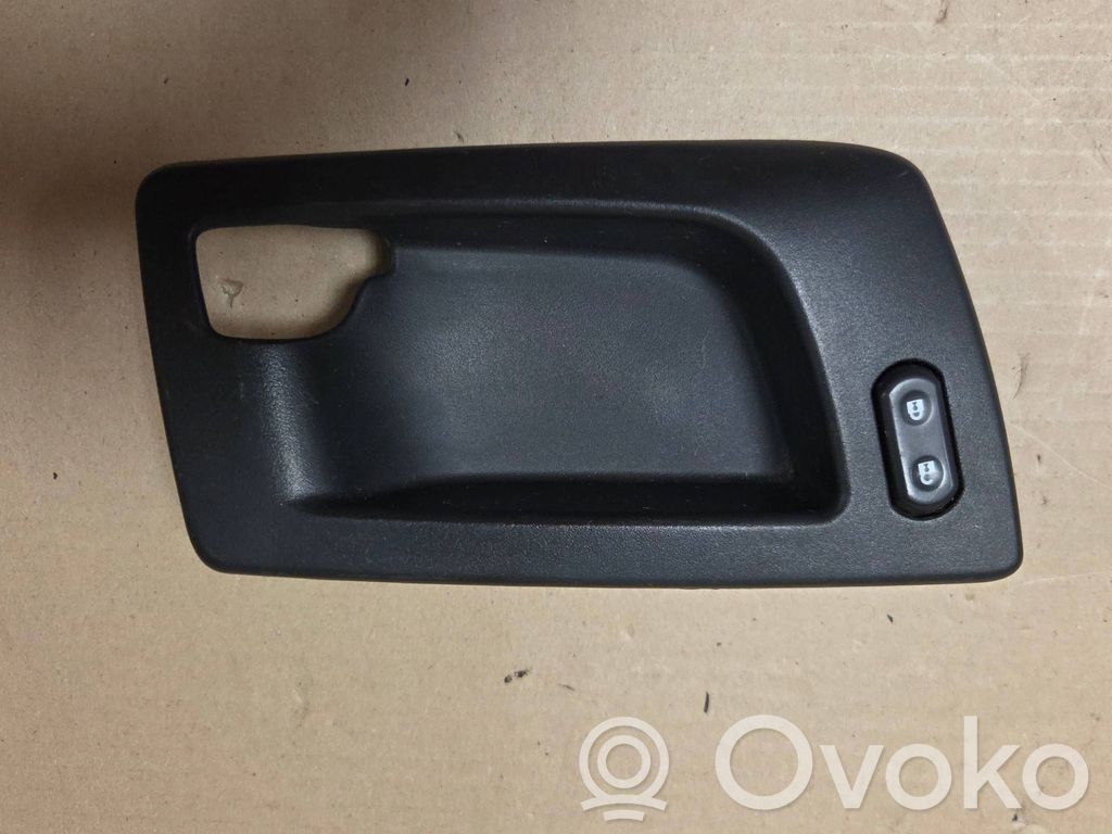 Front door handle cover   25752962