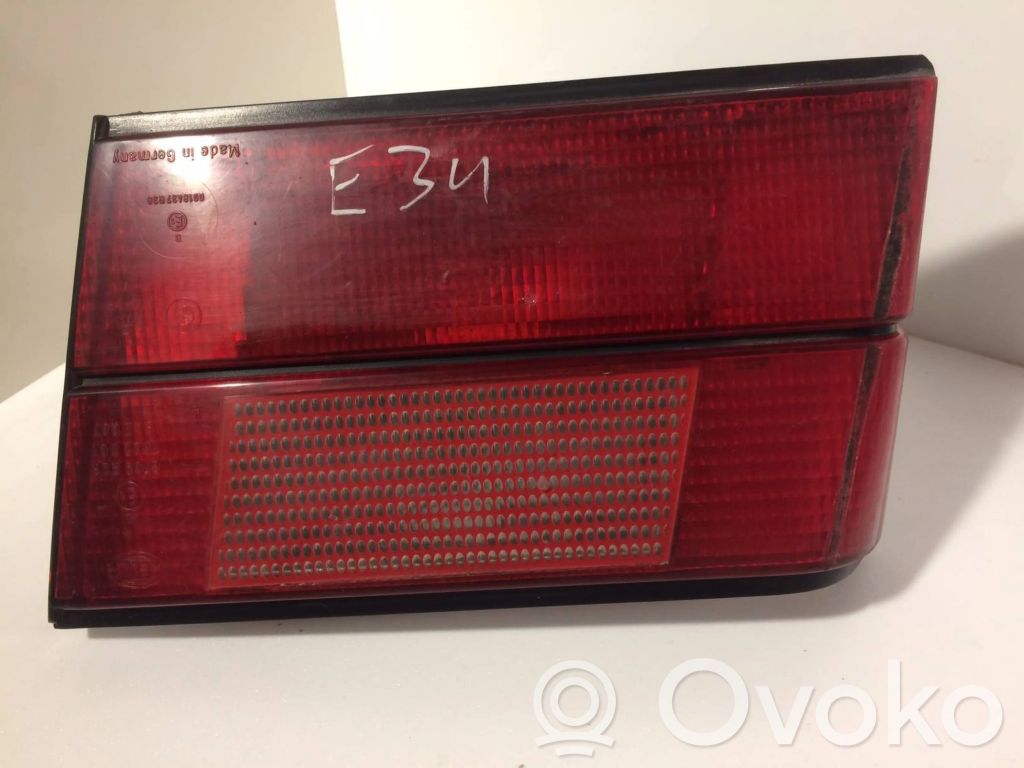 BMW 5 E34 Takaluukun takavalot 