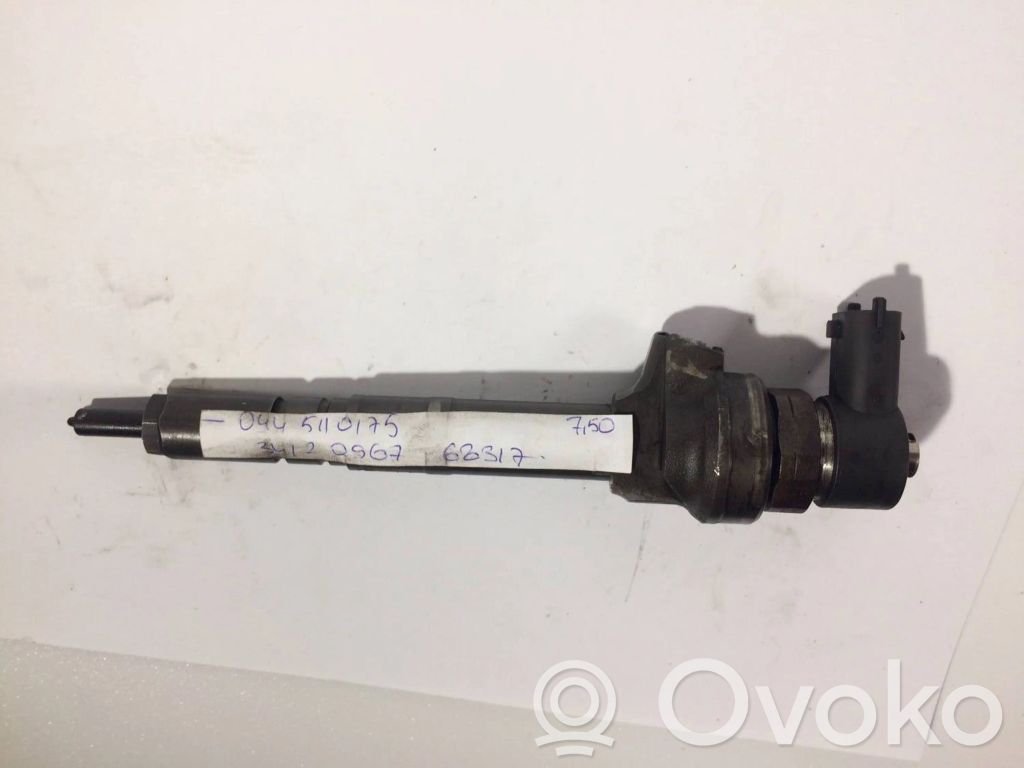 Opel Astra H Inyector de combustible 